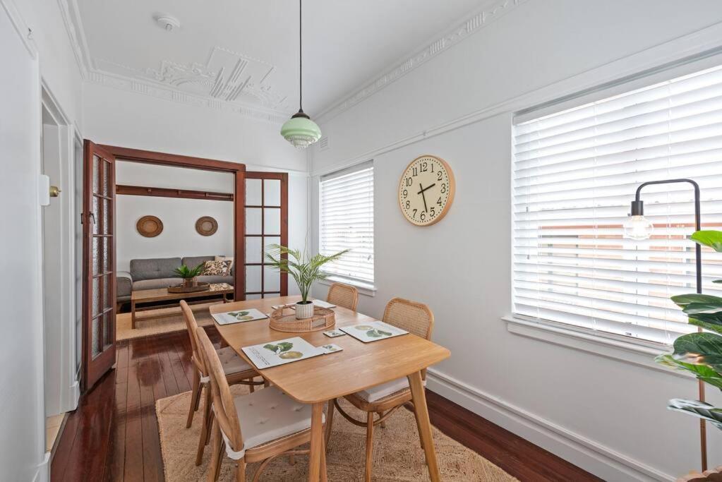 Apartament Art Deco In Ascot! ~ 2 Bed / 1 Bath / 1 Car Brisbane Zewnętrze zdjęcie